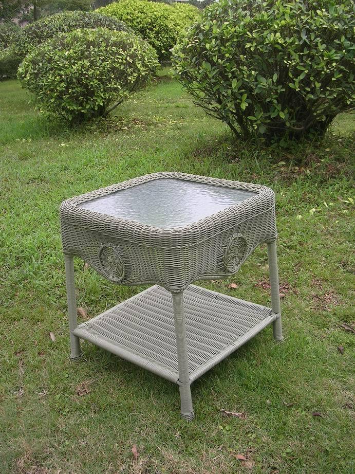 Outdoor Side Table – Resin Wicker, Aluminum, Glass