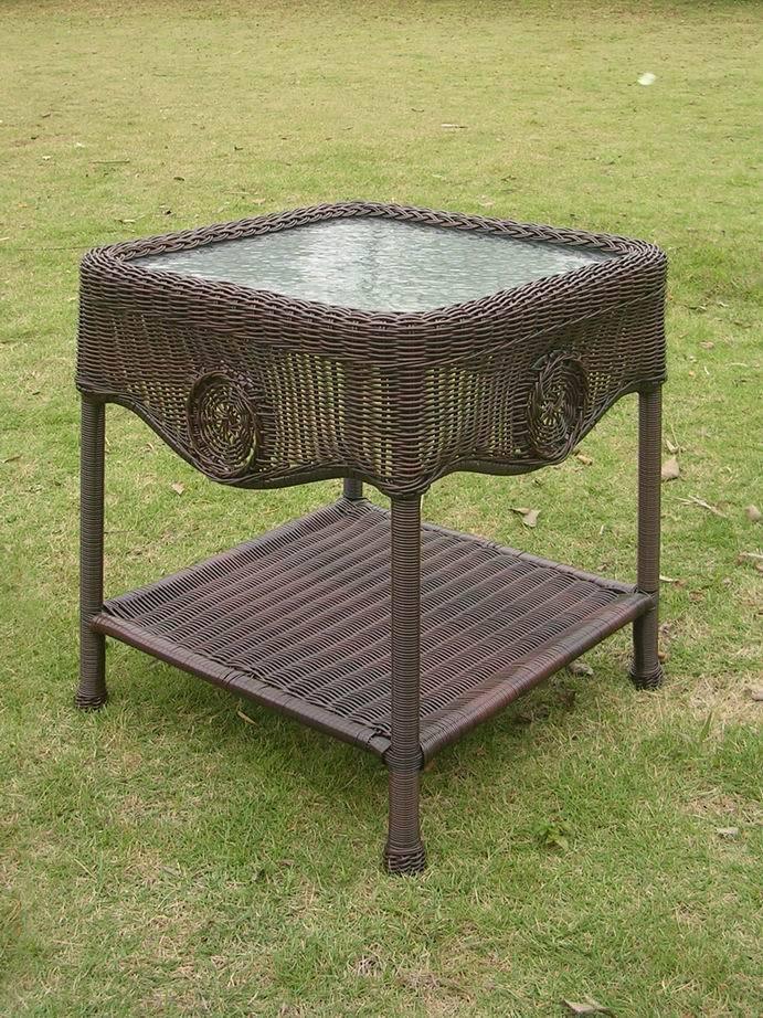 Outdoor Side Table – Resin Wicker, Aluminum, Glass